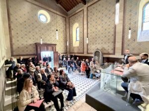 Giuseppe Baratta, presenta le Giornate del Fai di Primavera a Prossedi insieme al Sindaco di Prossedi Angelo Pincivero, l'assessore Danilo Torella, e Gilda Iadicicco del Fai nella chiesa della Strammetta di Prossedi