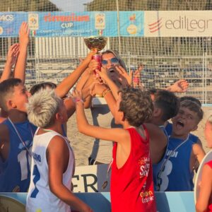 esultanza ragazzi al Beach Soccer AICS Giovanile