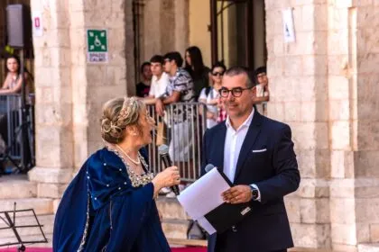 Giuseppe Baratta e Valentina De Angelis presentano il Palio del Tributo di Priverno 2026 (foto di Fabio Di Legge/Associazione Palio del Tributo di Priverno)