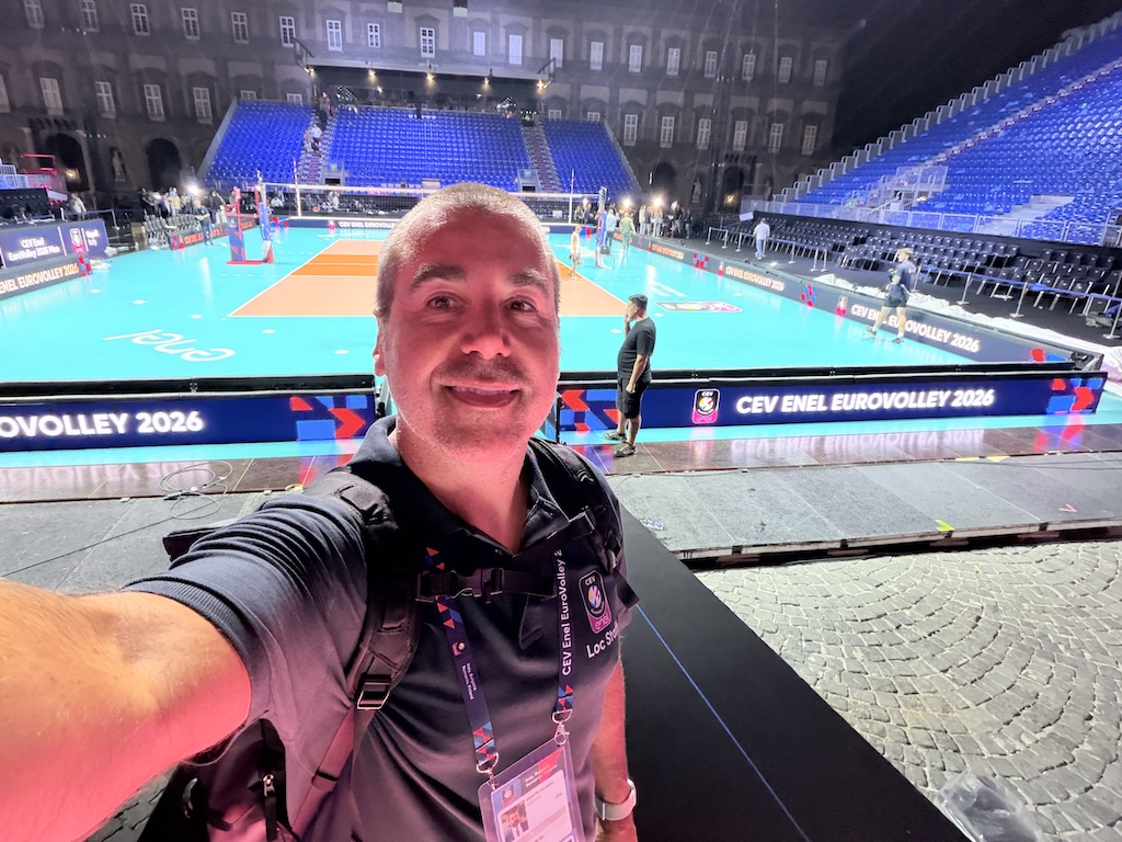 CEV Enel EuroVolley 2026 maschile, Giuseppe Baratta debutta come producer - show caller nel grande evento di Piazza del Plebiscito a Napoli Cev ENEL Eurovolley 2026 Napoli Giuseppe Baratta in campo