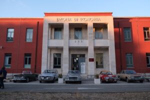 Clas, intelligenza artificiale e motori del futuro. Successo per l’incontro alla Sapienza: dalla Lancia Flaminia a biocarburante alle nuove frontiere della mobilità